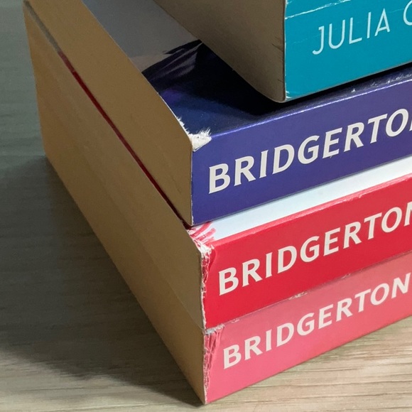 Julia Quinn Paperback Book Lot of 6 - Picture 7 of 10